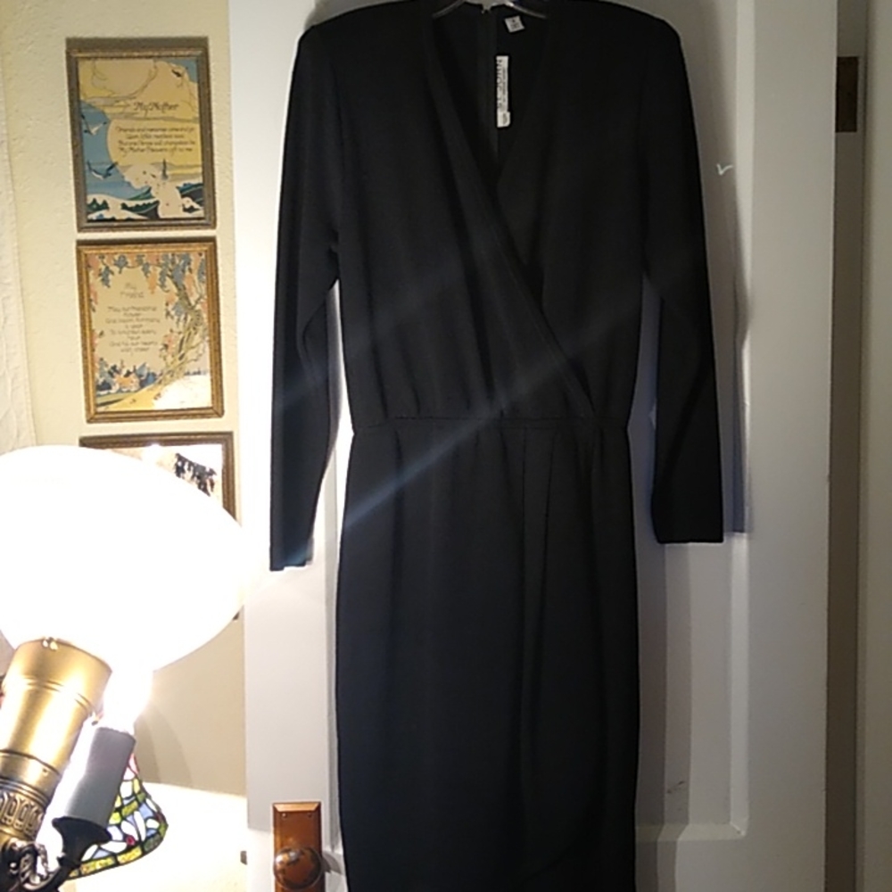 St. John By Marie Gray V-Neck Santana Knit…